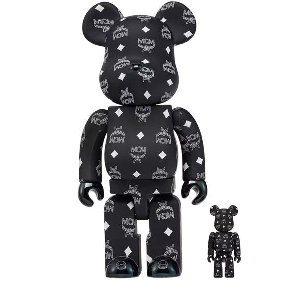 MCM BE@RBRICK 100% and 400% Set - Picture 2 of 3